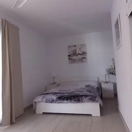Luxury With Great Sea Views Apartment
