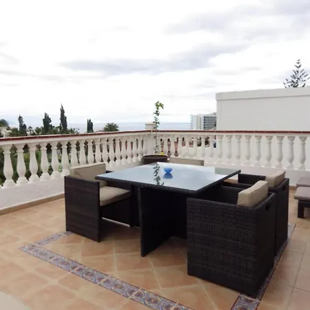 Luxury With Great Sea Views *
